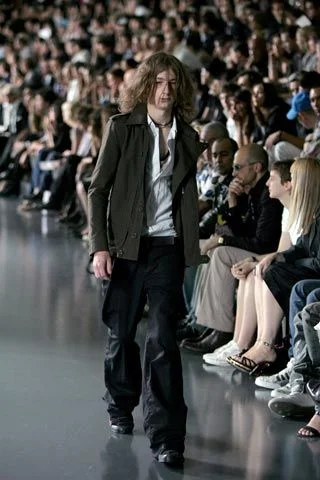 Look 16